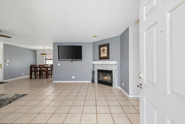 13-web-or-mls-JMEisenhower_OPMG_0326_024