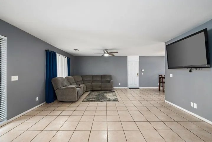 15-web-or-mls-JMEisenhower_OPMG_0326_026