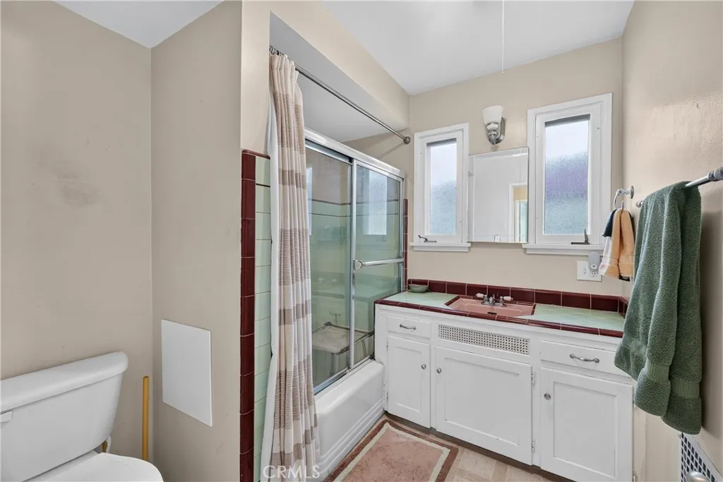 Main Bathroom