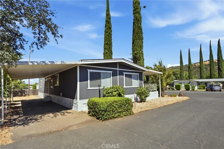 Front of unit with views of vineyard and hills
