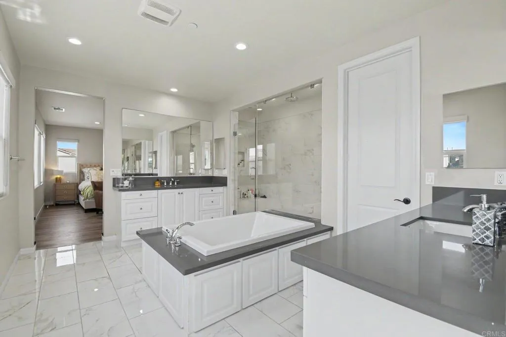 Master Bath/Spa