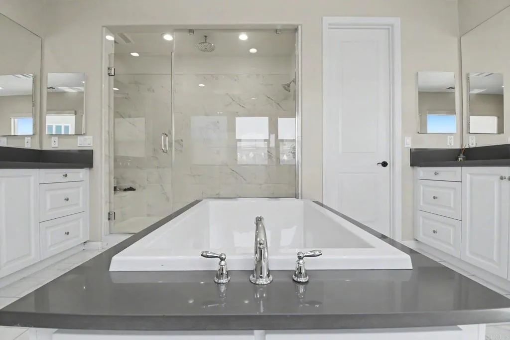 Luxurious soaking tub and shower
