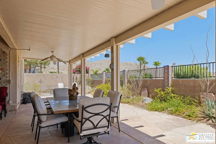 outdoor covered patio