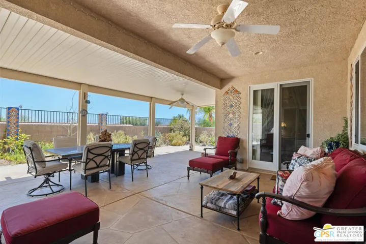 outdoor covered patio