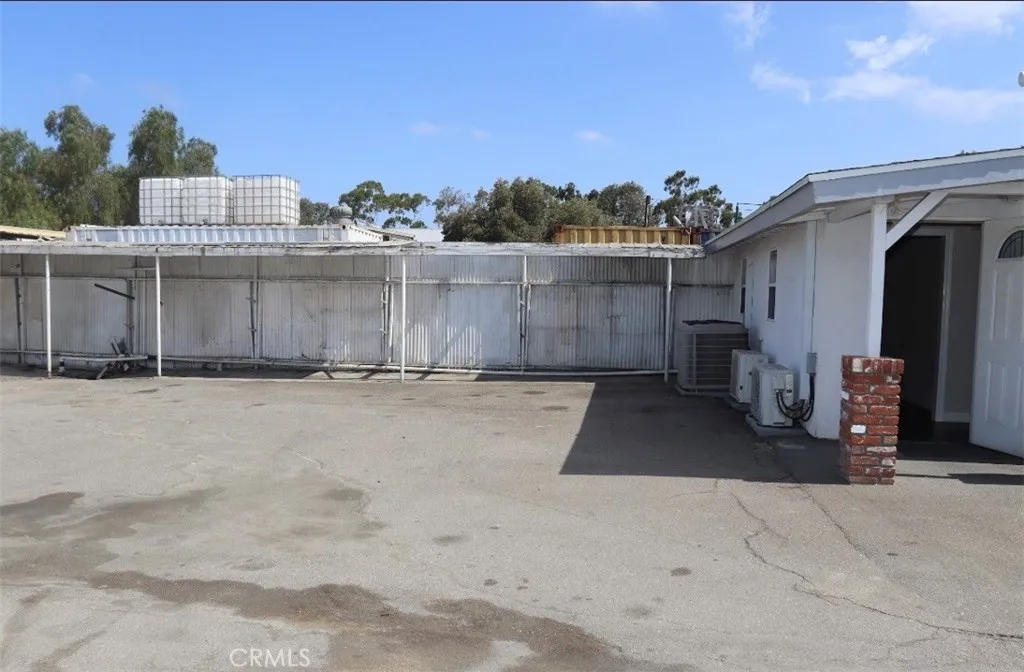 PARKING LOT