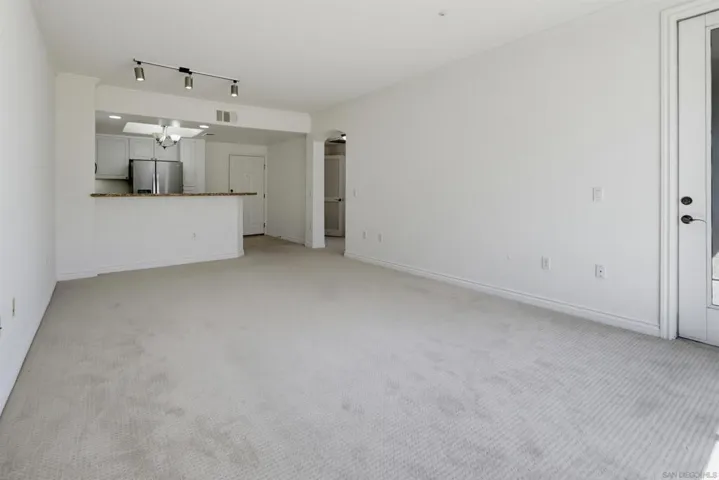 4175 Executive Dr G205, La Jolla, California 92037 — photo 5