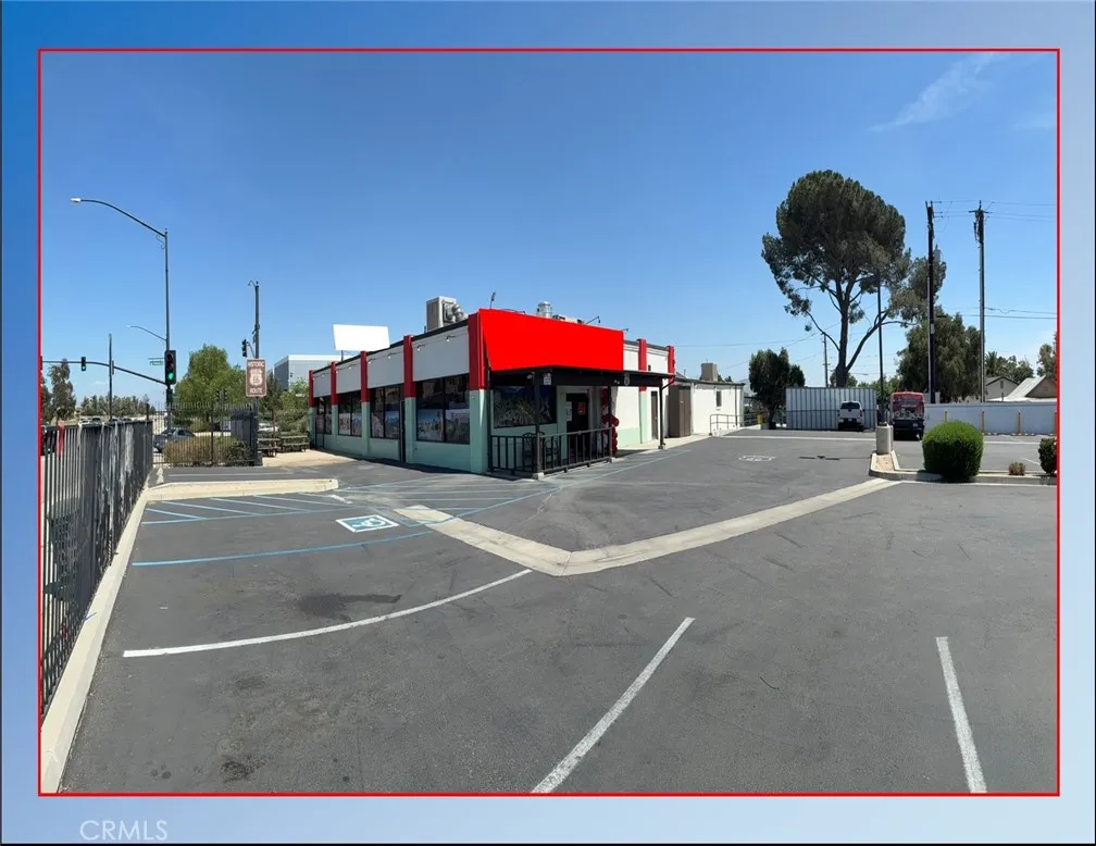 15395 Foothill