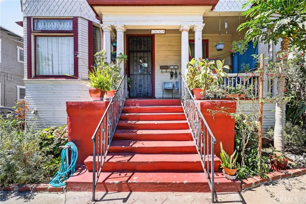 1664 W 12th, Los Angeles, California 90015 — photo 5
