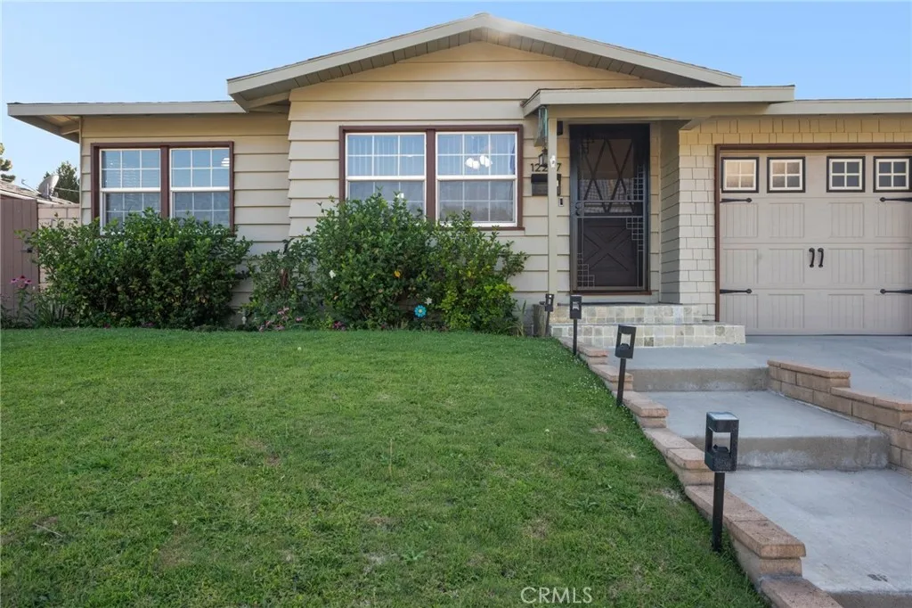 12237 Burgess, Whittier, California 90604 — photo 4