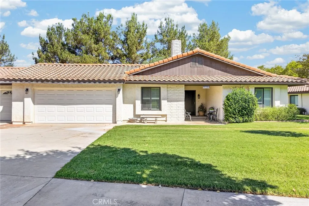 1422 Bella Vista