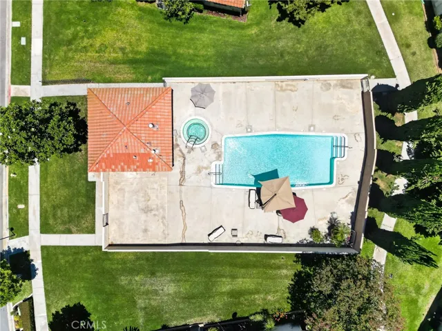 Pool & Spa