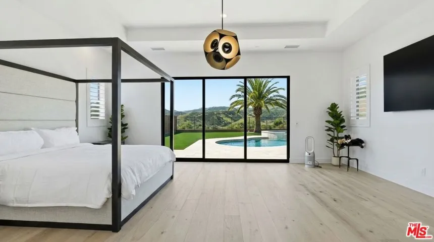 RENDERED PHOTO WITH PERMIT REA