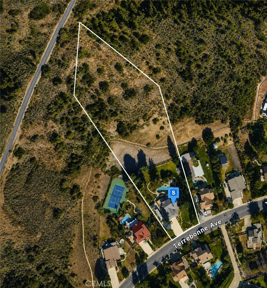 estimated boundary lines