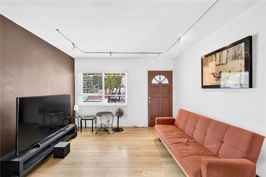 815 Pacific, Long Beach, California 90813 — photo 5