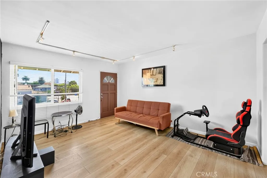 815 Pacific, Long Beach, California 90813 — photo 4