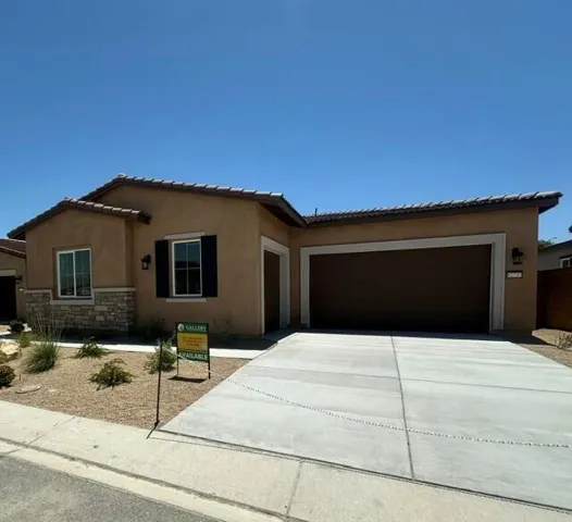 Lot 72- pic 2
