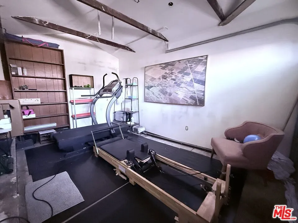 garage/gym