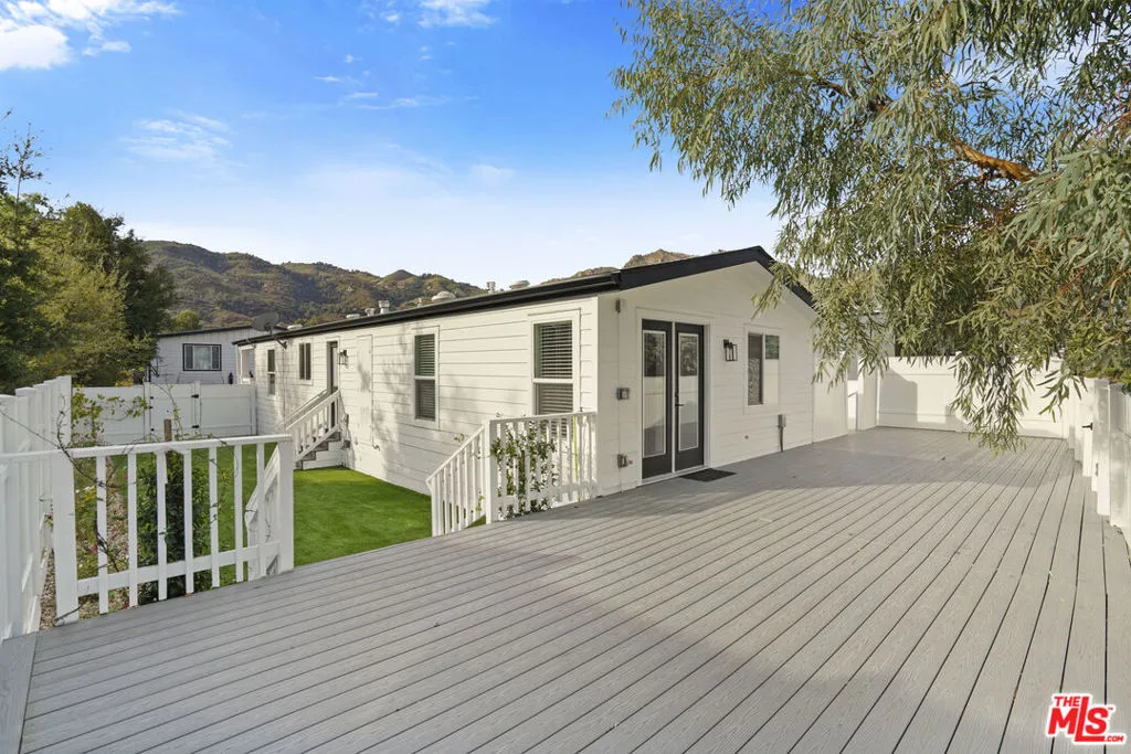 30473 Mulholland Hwy 109