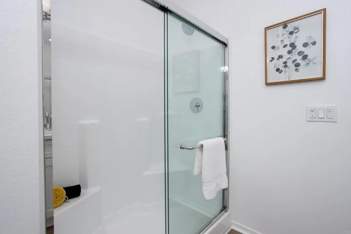 STAGED MODEL HOME - Ensuite Bathroom