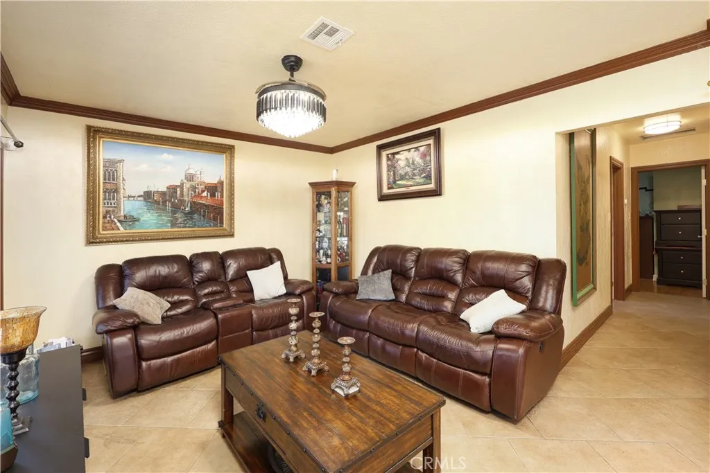 1307 S Cliveden, Compton, California 90220 — photo 5