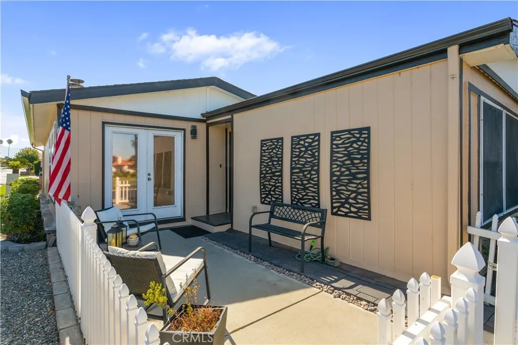 1406 Tobago Drive, Hemet, California 92543 — photo 5