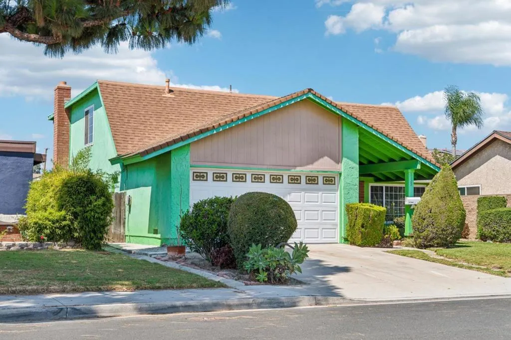 1129 E Helmick Street, Carson, California 90746 — photo 5