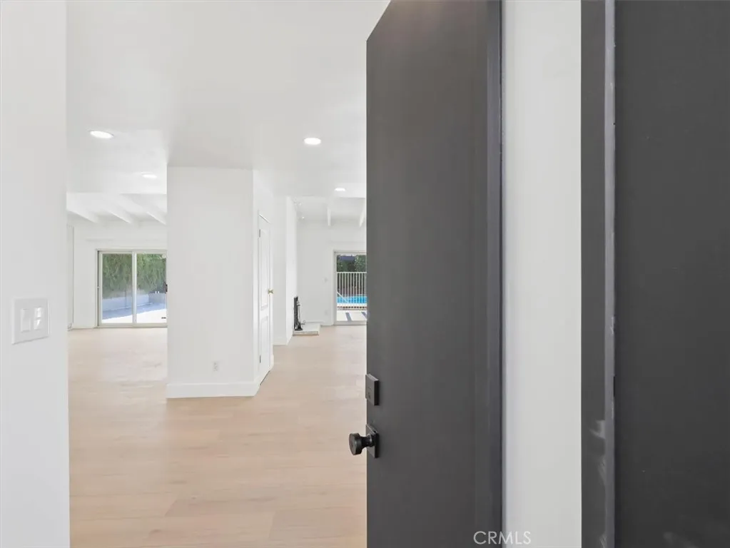 23119 Gainford Street, Woodland Hills, California 91364 — photo 4