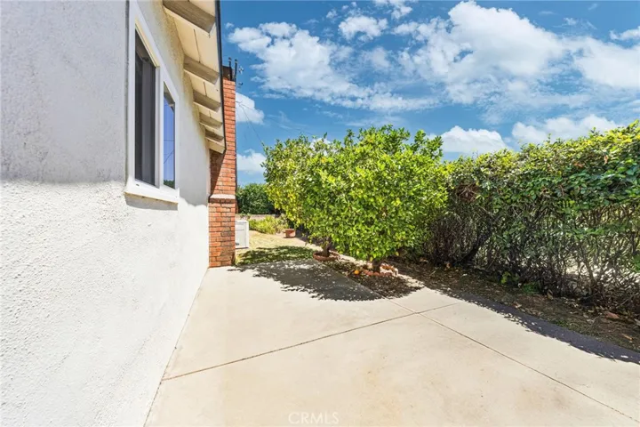 Side yard