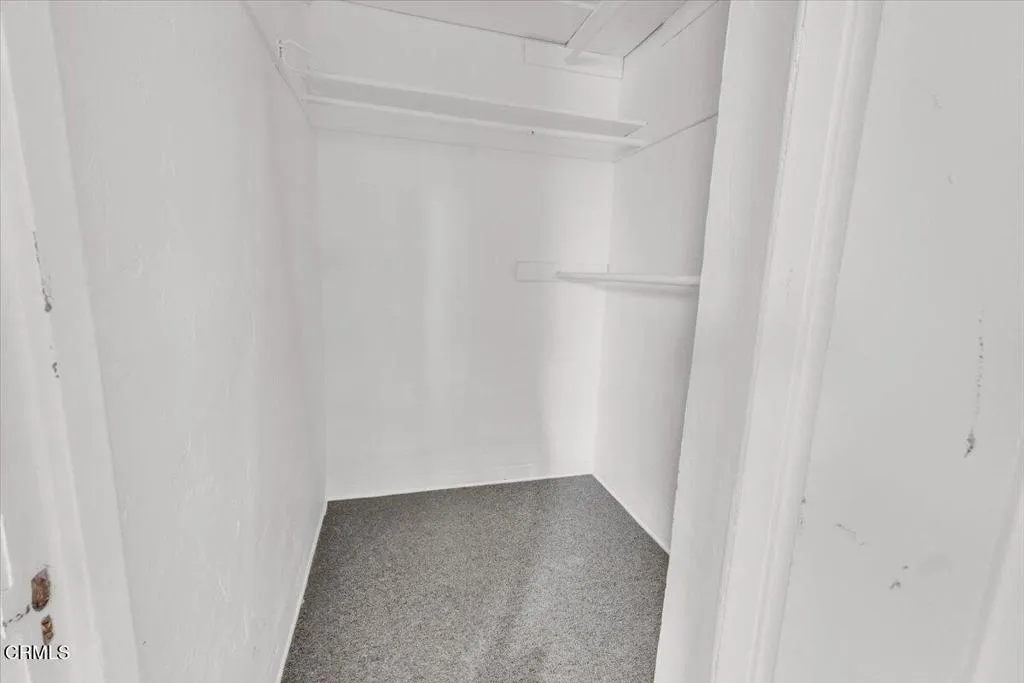Closet Bedroom 2
