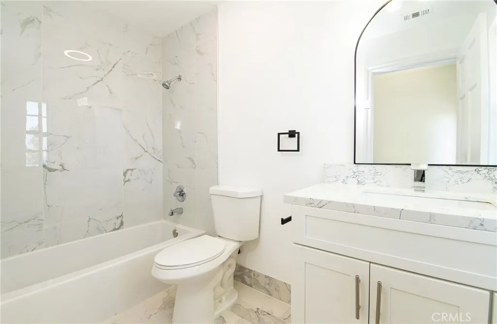 Full bathroom