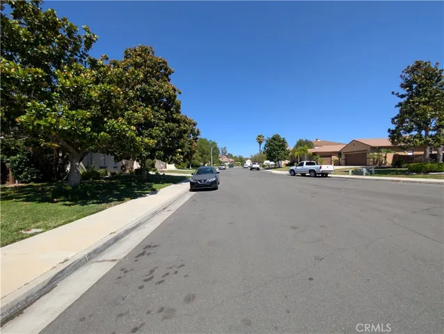 STREET VIEW FROM CULDESAC
