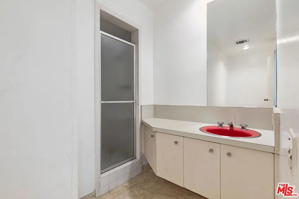 Lower Street Level Guest Bathr