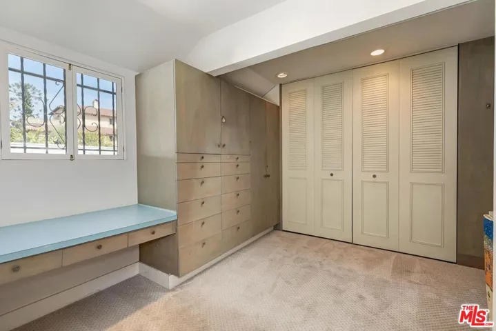 Primary Walk-in 1
