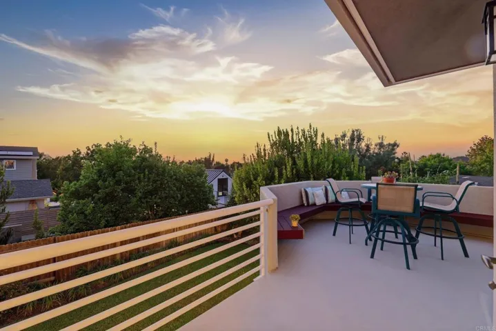 Sunset View Wraparound Deck