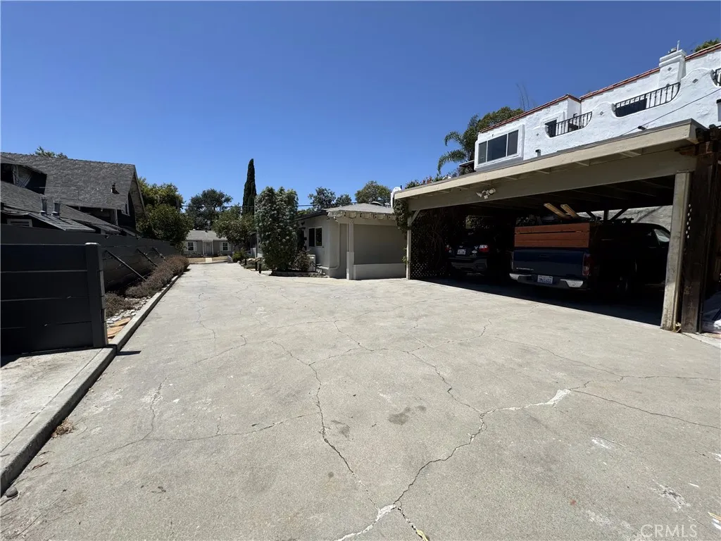 Dedicated Carport​​‌​​​​‌​​‌‌​​‌​​​‌‌​​​‌​​‌‌​​‌‌​​‌‌​​​​ Space