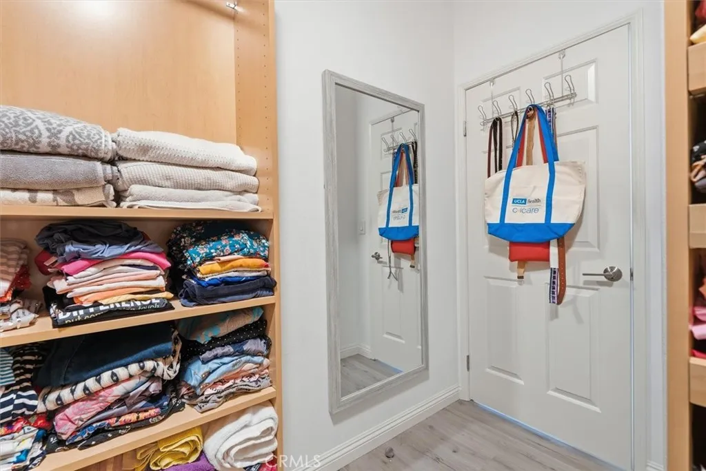 walk in closet