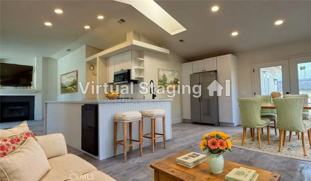 39233 Rising Hill