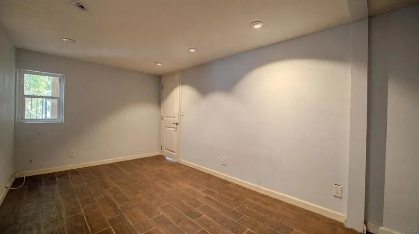 downstairs potential 1st bedroom