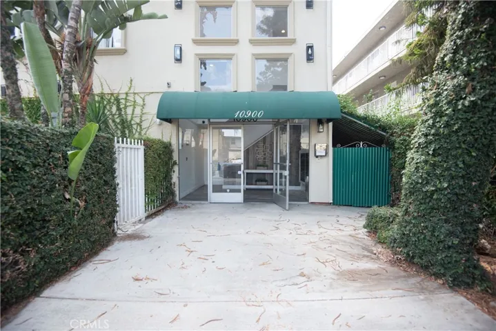 10900 Blix 5, North Hollywood, California 91602 — photo 5