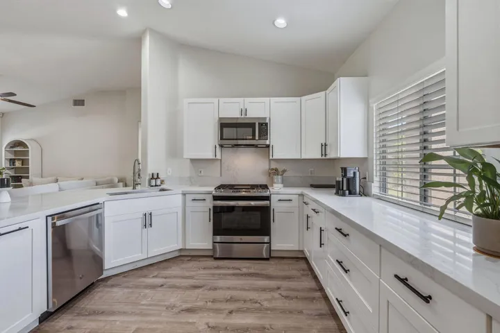 72466JuliaWay-14