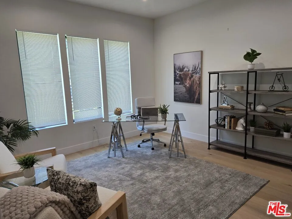 5012 Enfield Avenue, Los Angeles, California 91316 — photo 5