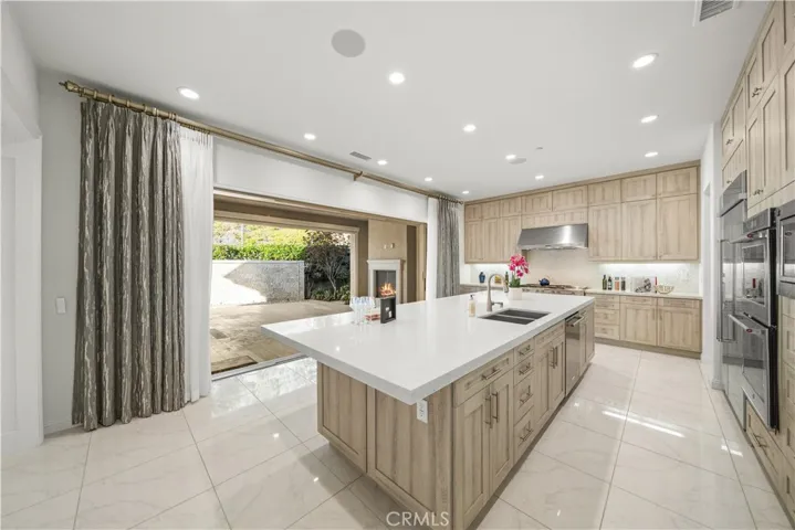 Open kitchen