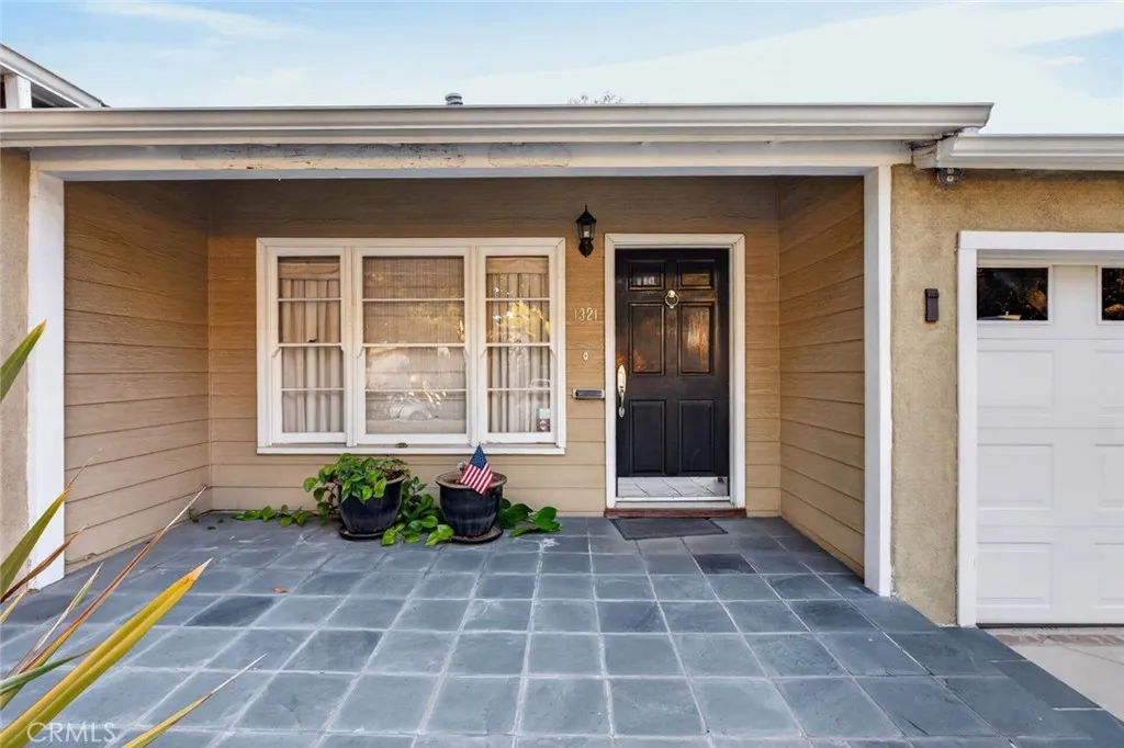 1321 Graynold, Glendale, California 91202 — photo 4