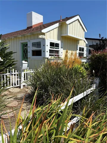 Cute Beach Cottage