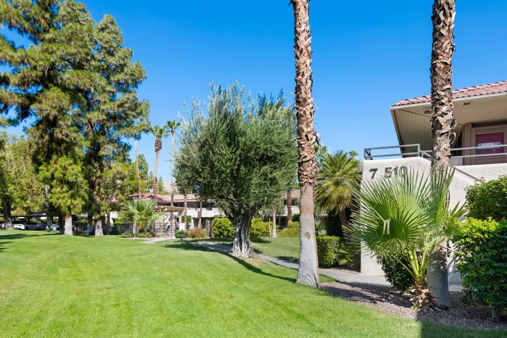 510 N Villa Court 107, Palm Springs, California 92262 — photo 4