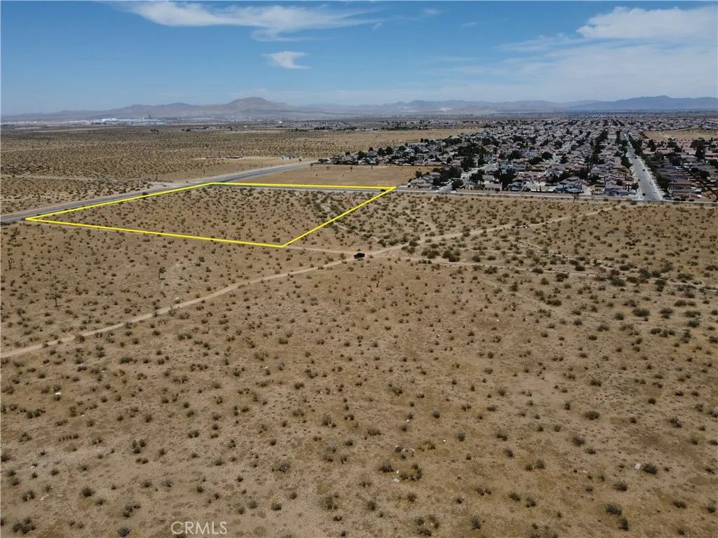 3 Mojave Dr, Adelanto, California 92301 — photo 4
