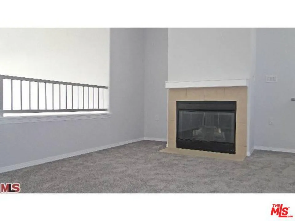Loft & Fire place