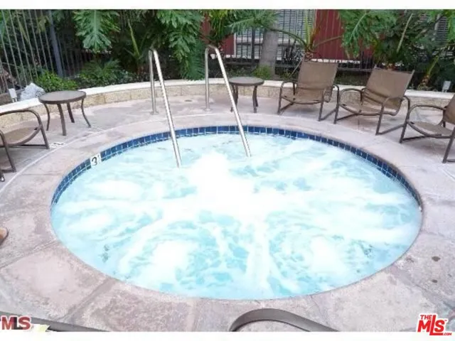 Jacuzzi
