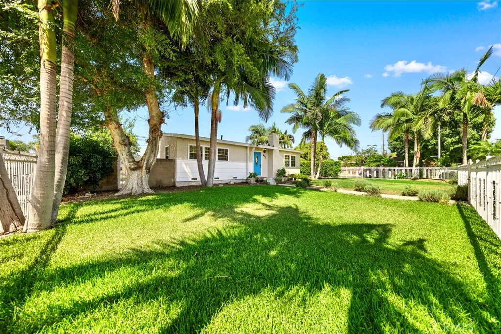 925 E Florence, West Covina, California 91790 — photo 4