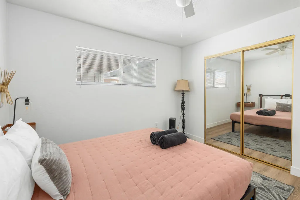 394 W Bon Air Dr-19